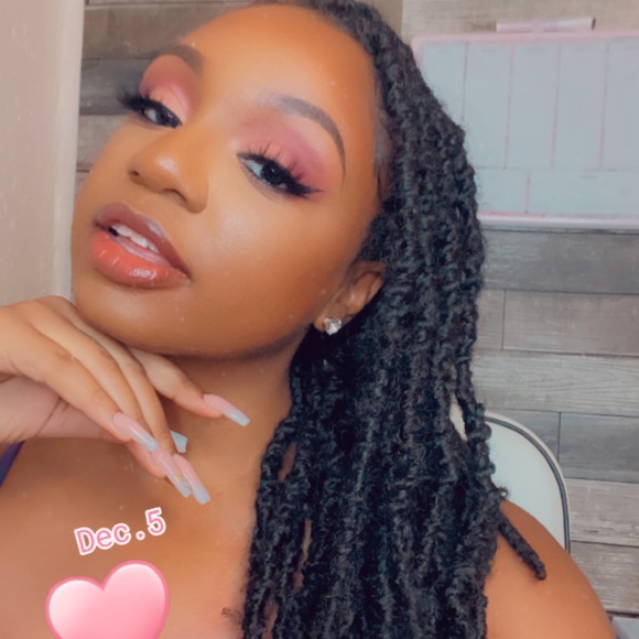 Meet your Posher, Simone - Picture 5 of 6